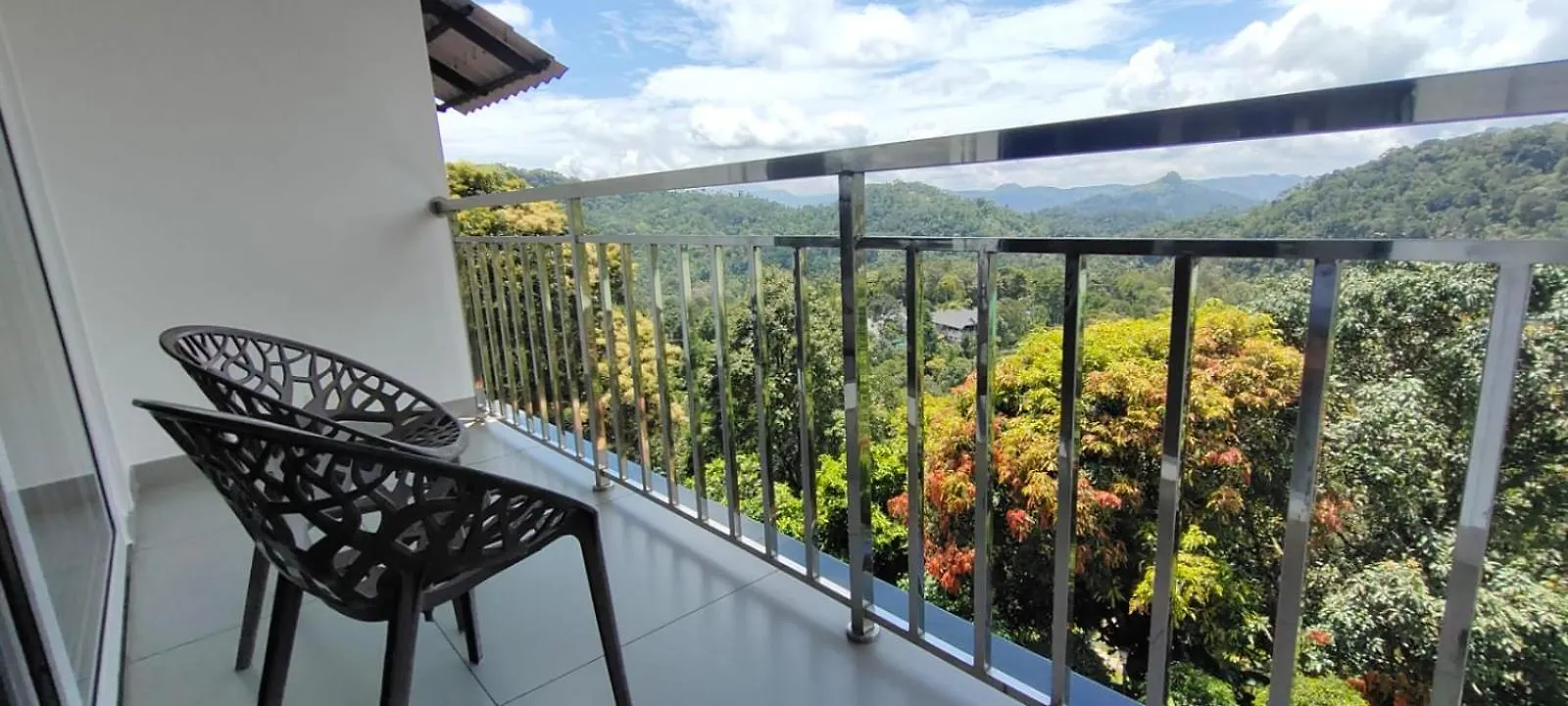 Hotel The Lake View Munnar