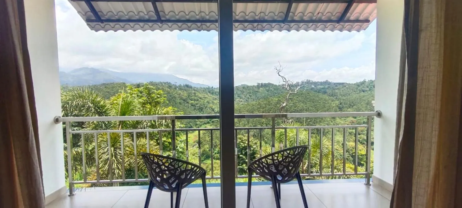 Hotel The Lake View Munnar
