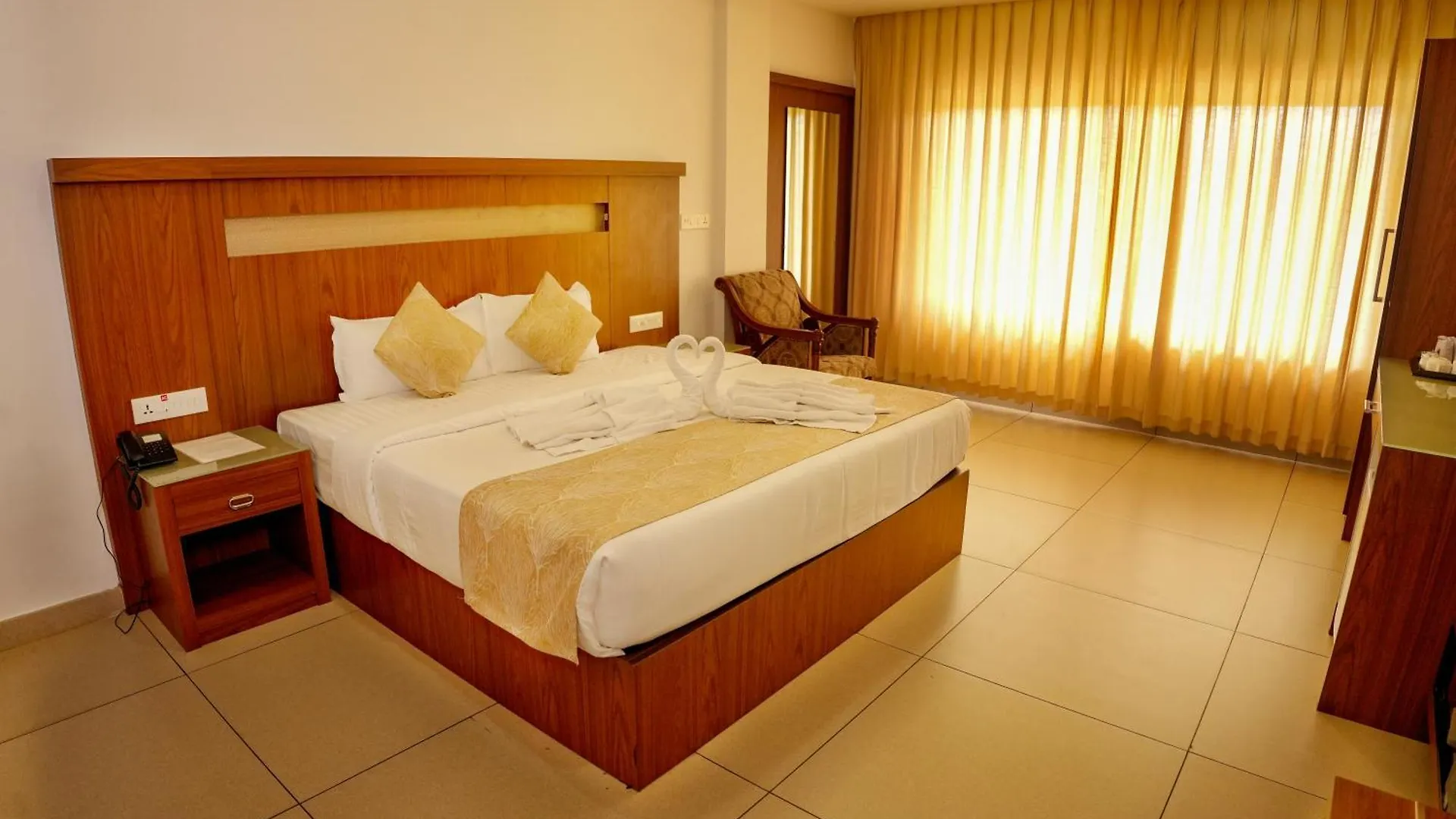 Hotel The Lake View Munnar
