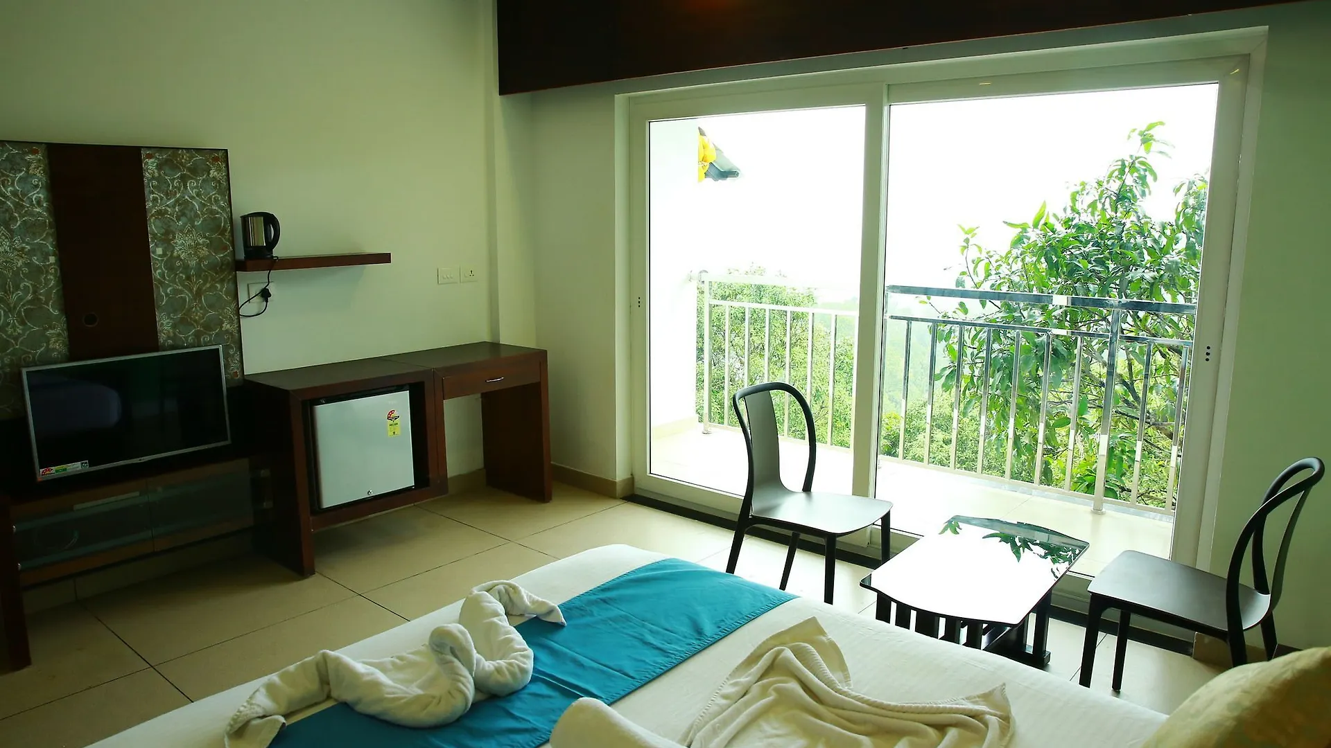 Hotel The Lake View Munnar
