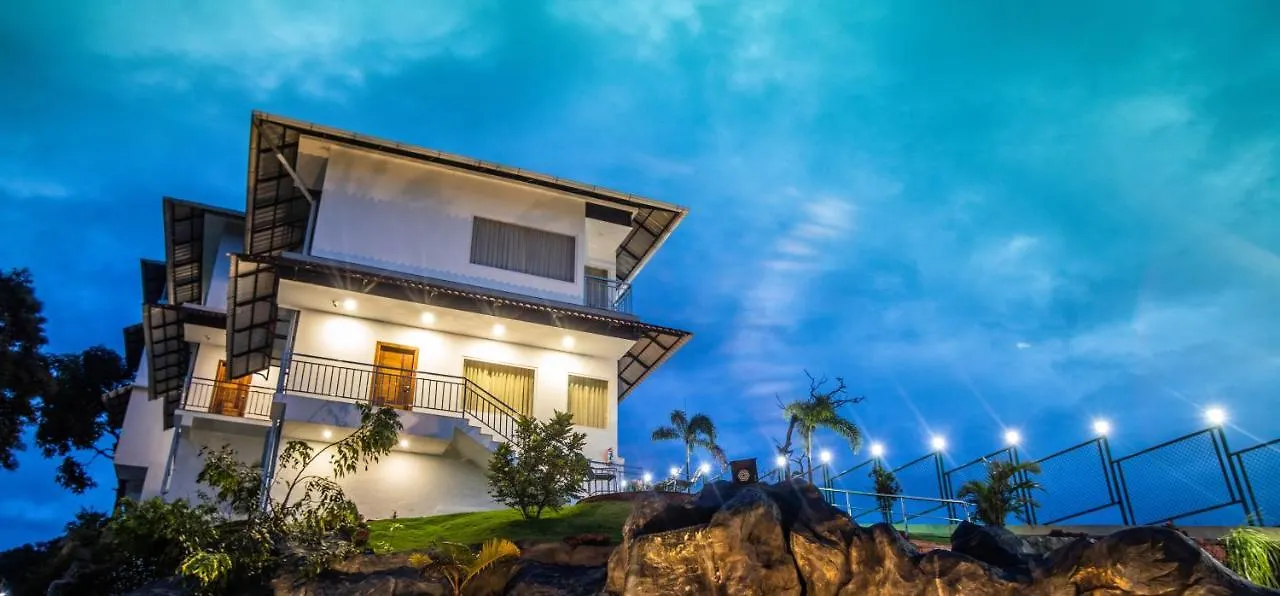The Lake View Munnar Hotel
